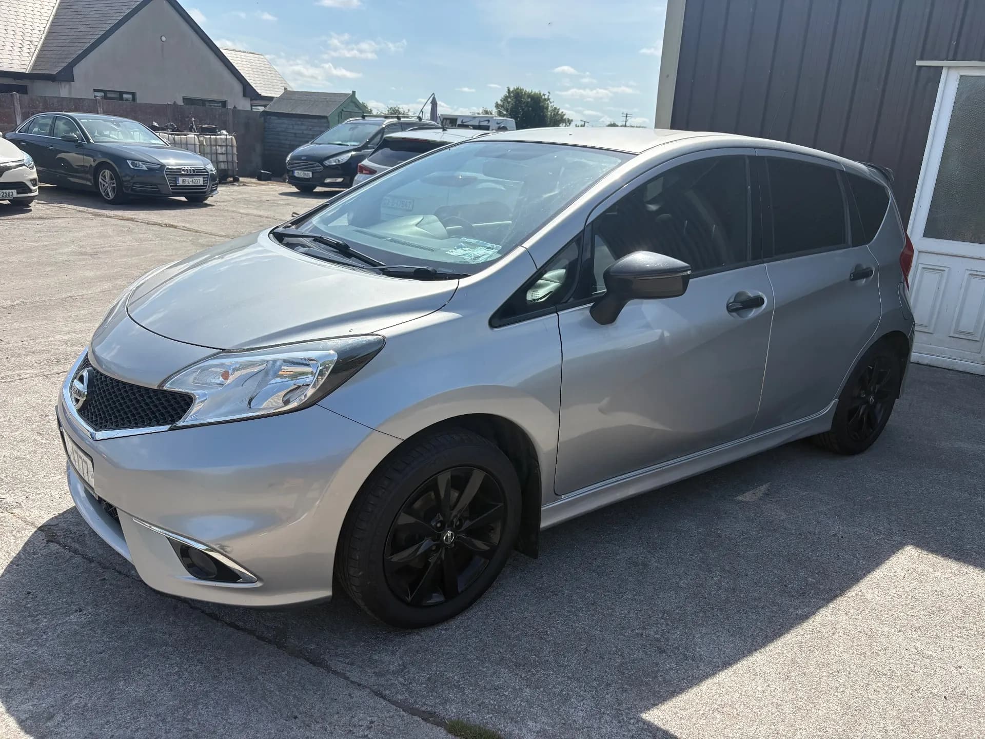 2017 NISSAN NOTE photo 1