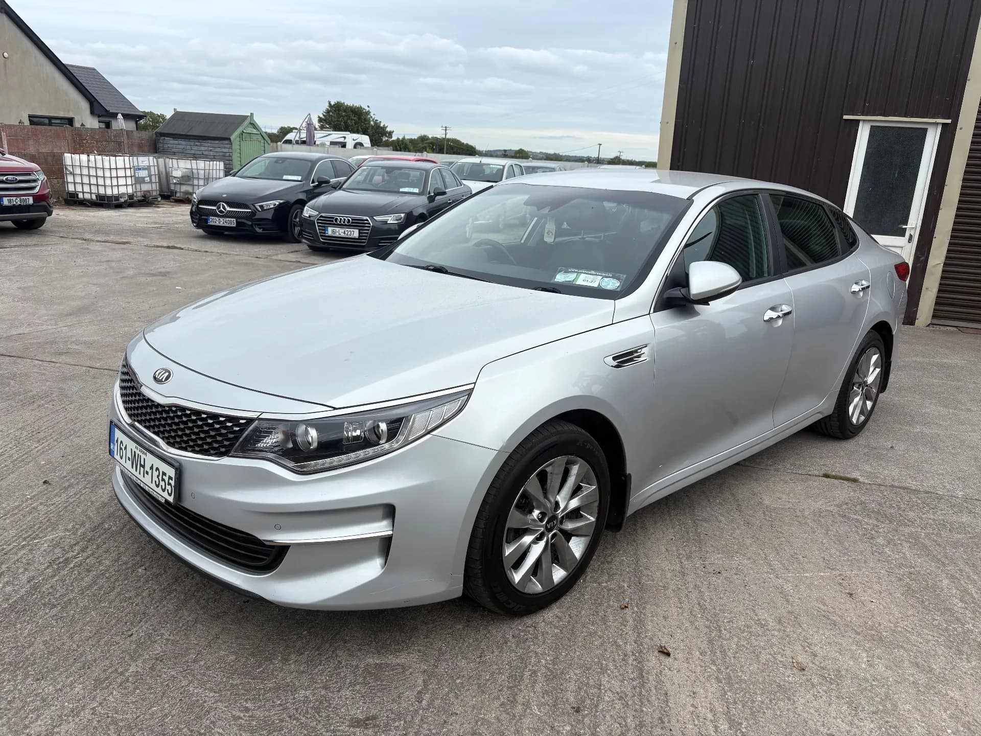 2016 KIA OPTIMA photo 1